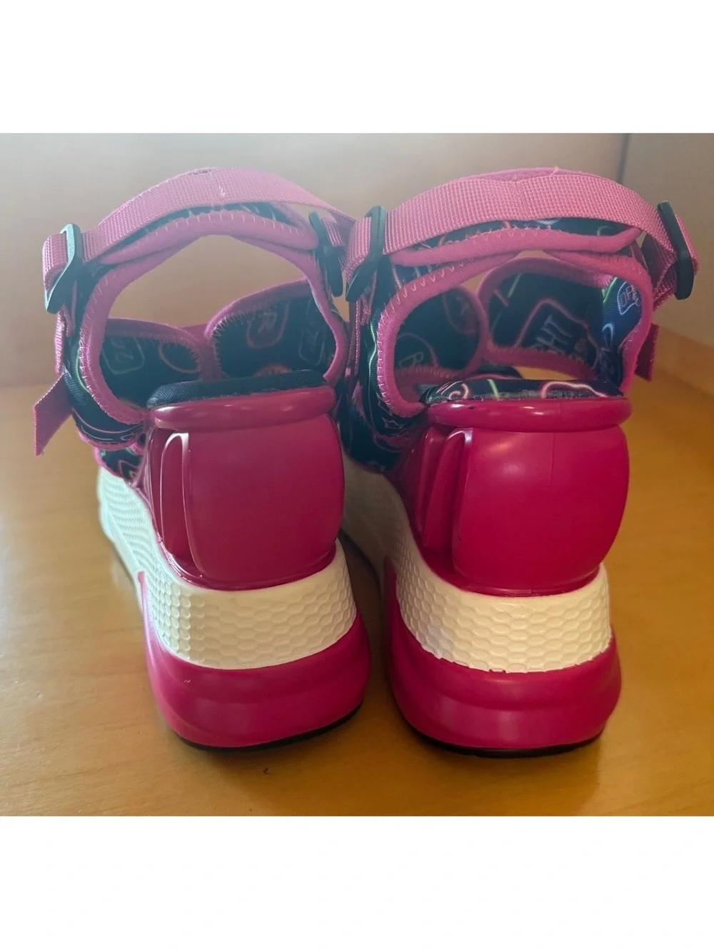 Cape Robbin saline y2k style platform sandal sz 11